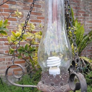 Lámpara Colgante de Hierro y Madera con Tulipa de Vidrio - imagen 3