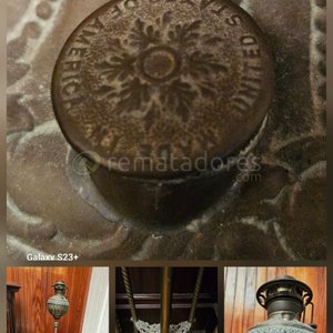 Lote anterior: Lámpara de Pie Antigua de Bronce con Detalles Ornamentales