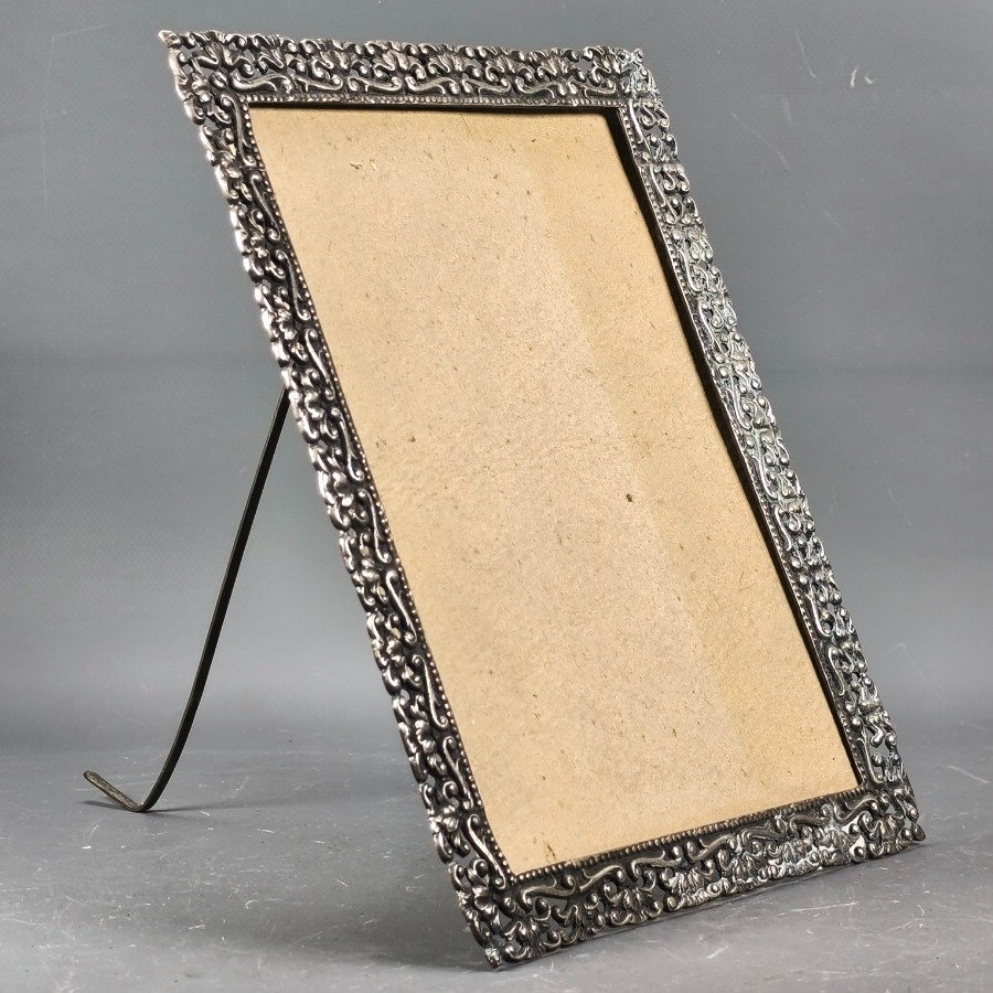 Item 18557 - Image 0