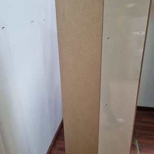 Mueble Auxiliar Alto con Puerta y Estantes Interiores - imagen 4