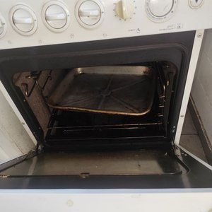 Cocina a Gas Whirlpool Blanca 4 Hornallas con Horno - imagen 3