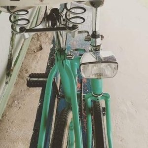 Bicicleta Antigua Plegable Restaurada Color Turquesa - imagen 3