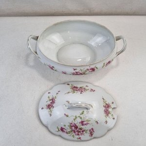 Sopera Antigua de Porcelana Austriaca MZ con Decoración Floral y Bordes Dorados - imagen 3