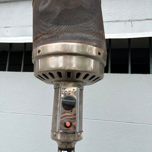 Hongo Calefactor a Gas Exterior Negro con Reflector - imagen 4