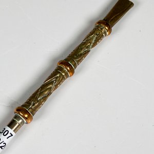 Bombilla de plata y oro labrada - imagen 3