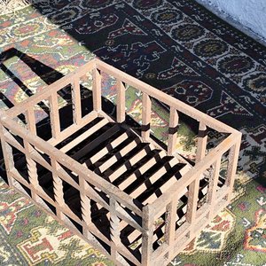 Antiguo Leñero de Hierro Forjado Rectangular con Barrotes Torneados - imagen 4