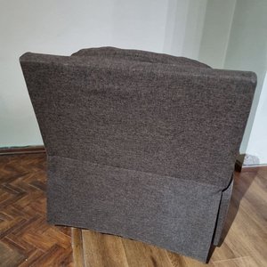 Sillón Reclinable Tapizado en Tela Parda con Apoyapiés Extensible - imagen 6