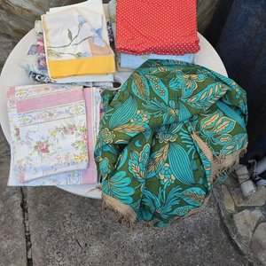 Lote anterior: Juego de Cama Completo: Colcha, Sábanas y Fundas de Variedad de Diseños