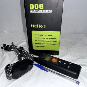 Collar de Entrenamiento para Perros con Control Digital Recargable y Linterna - imagen 5