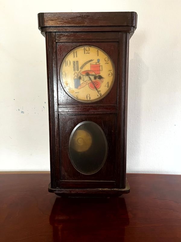 Reloj de Pared con Pendulo y Llave Original - imagen 6