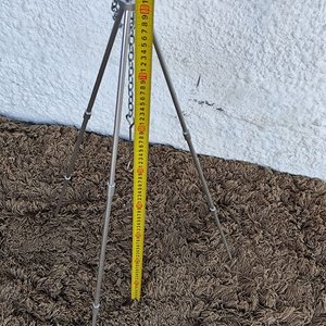 Trípode Desmontable Metálico para Camping con Cadena y Gancho - imagen 7