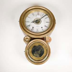 Reloj de Pared Antiguo con Péndulo y Llave, Caja de Madera - imagen 2