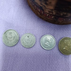 Lote de Monedas Antiguas en Tarro Quaker Oats - imagen 3