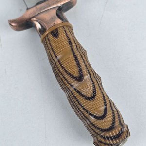 Cuchillo de Caza con Brújula en el Mango y Funda de Cuero - imagen 7