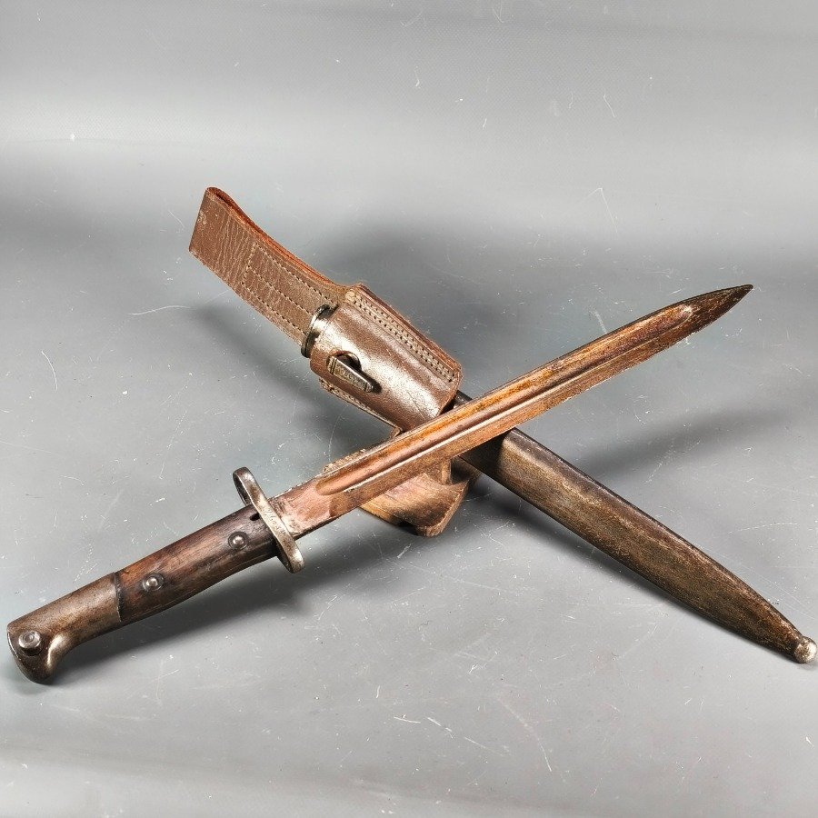 Item 15181 - Image 0