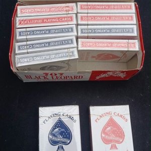 Lote siguiente: Mazos de Cartas de Poker Black Leopard Plastic Coated