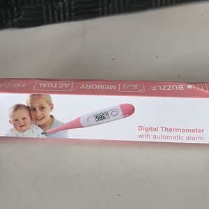 Kit de Salud Hogar: Nebulizador, Oxímetro y Termómetro Digital - imagen 3