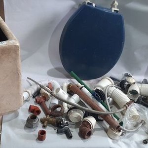 Lote anterior: Porta Planta Fibra Vidrio con Repuestos Sanitarios y Tapa de Inodoro Azul