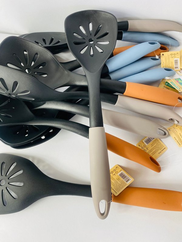 Lote x12 espumaderas de colores en PVC - imagen 2