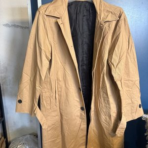 Lote anterior: Sacos de Gabardina Beige para Hombre