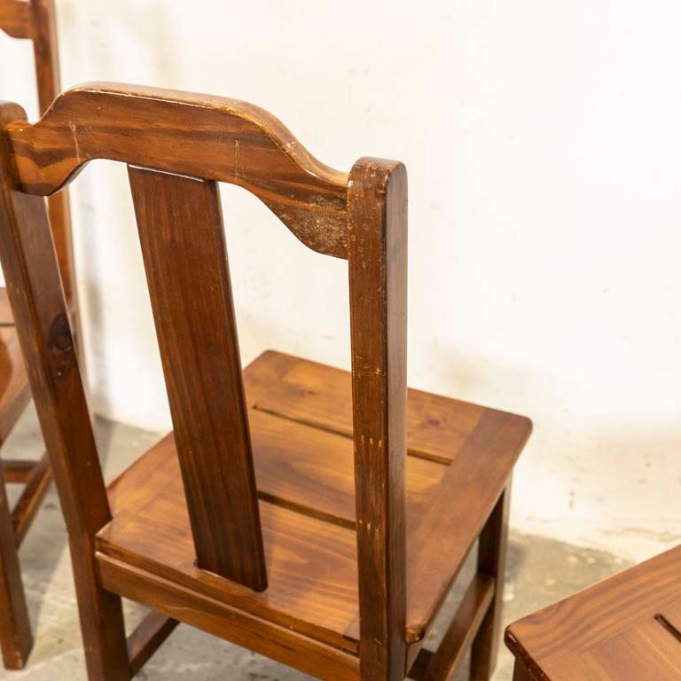 Sillas de madera con detalles en la madera y lustre - imagen 2