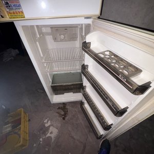 Heladera Blanca con Freezer Superior - imagen 4