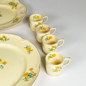Diez piezas de loza inglesa, bandejas y pocillos cafe - imagen 5