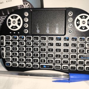 Control Remoto Universal Recargable con Teclado y Touchpad, Nuevo en Caja - imagen 3