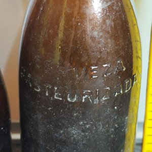 3 Botellas Antiguas Cerveza Paysandú Vidrio Ambar - imagen 3