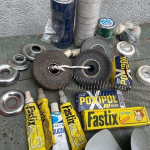 Lote de Cintas, Piedras Abrasivas, Resortes y Adhesivos Varios - imagen 3