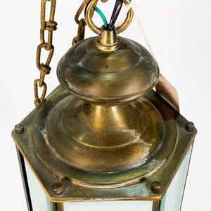 Farol Hexagonal de Bronce con Vidrios Biselados y Cadena - imagen 3