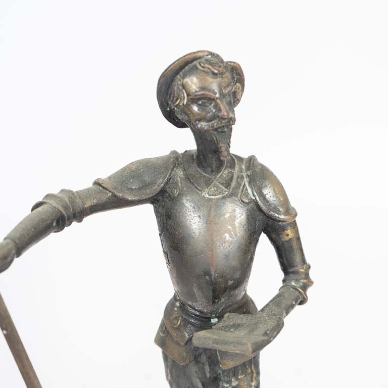 Figura de Quijote en bronce y granito - imagen 2