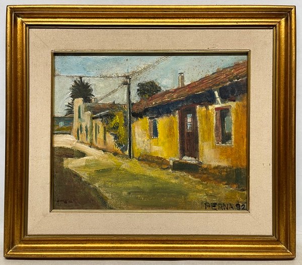 Pintura de una casa antigua con puerta roja y líneas eléctricas en el fondo