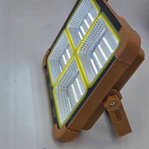 Foco de Trabajo LED Solar KEEMTOR 300W con Indicador de Carga - imagen 6
