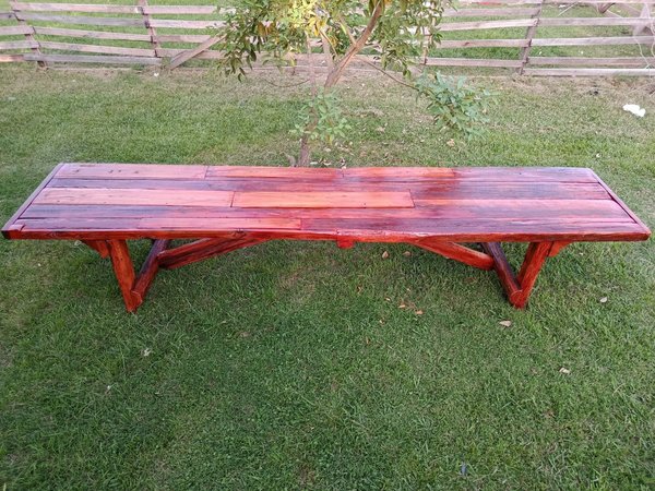 Mesa rustica de madera - imagen 3