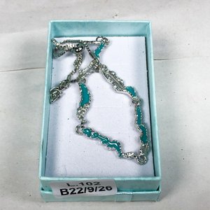 Lote siguiente: Pulsera de Dama en Metal con Baño y Esmalte Turquesa