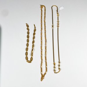 Tres Cadenas Largas Doradas de Metal - imagen 2