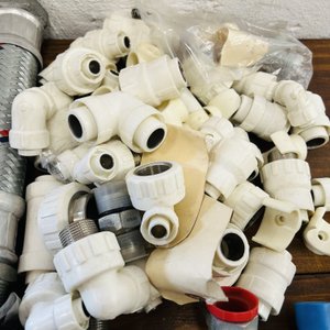 Lote #016 – Artículos varios de sanitaria - imagen 2