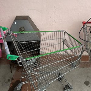 Lote siguiente: Carro súper 