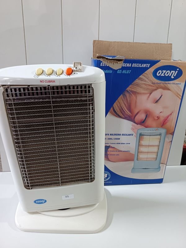 Estufa Eléctrica Ozoni Oscilante HL07