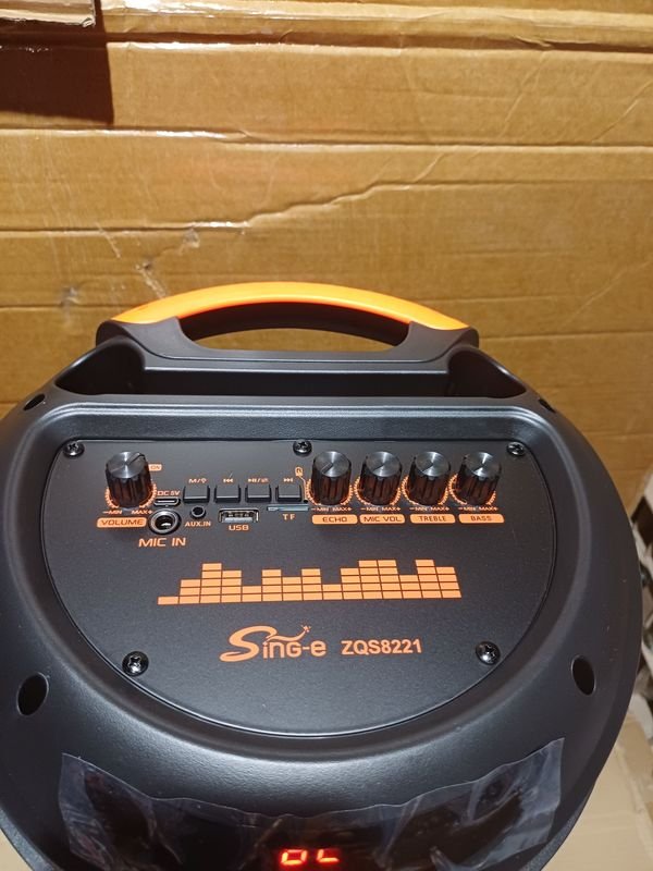 Altavoces y Micrófonos de Alta Calidad - imagen 4