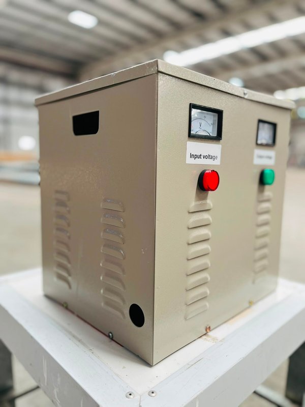 Transformador Trifásico 5 KVA de 220V a 380V - imagen 1