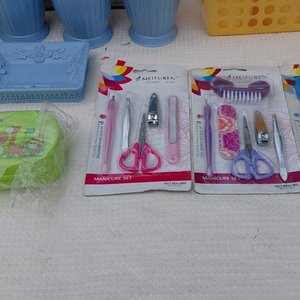 Set de Baño y Accesorios de Manicura Color Celeste y Amarillo - imagen 4