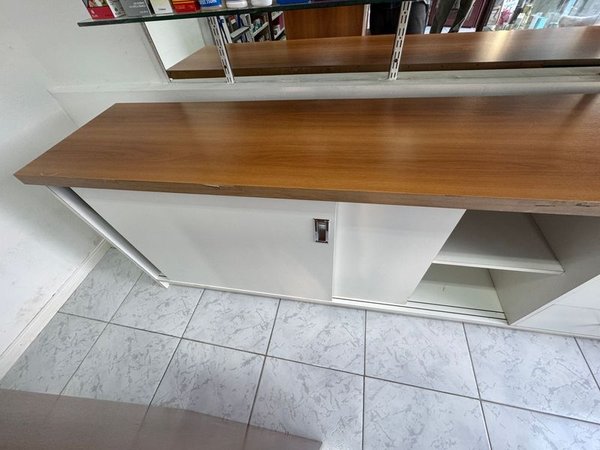 Aparador de 6 cajones con puertas corredizas - imagen 3