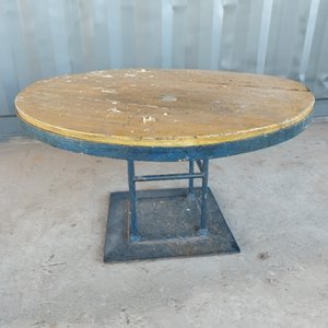 Lote anterior: Mesa Ratona Circular Base Hierro Vintage