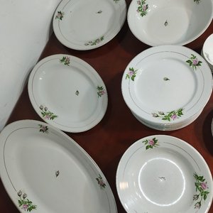 Porcelana antigua Olmos, hace juego con el lote número 11. - imagen 5