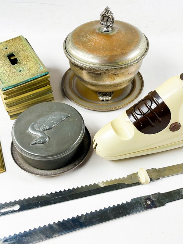 Lote de accesorios para la cocina en bronce y metal - imagen 3