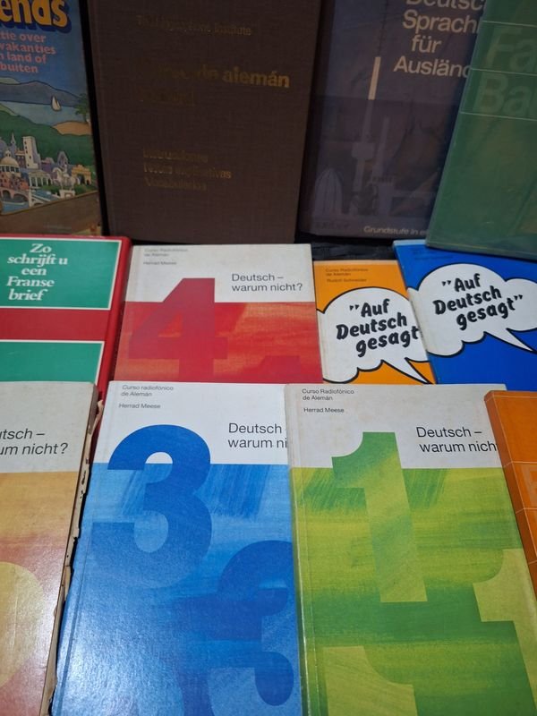 Libros y materiales de estudio en español - imagen 2