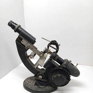 Lote siguiente: Lensómetro Óptico Vintage Bausch & Lomb