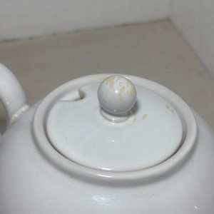 Juego de Té y Café Olmos de Porcelana Blanca con Detalles Dorados - imagen 11